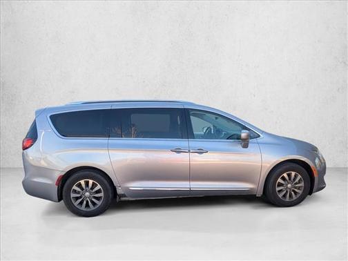 2019 Chrysler Pacifica Touring-L Plus