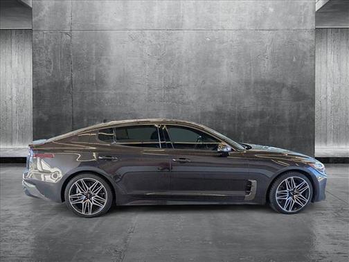 2022 Kia Stinger GT-Line