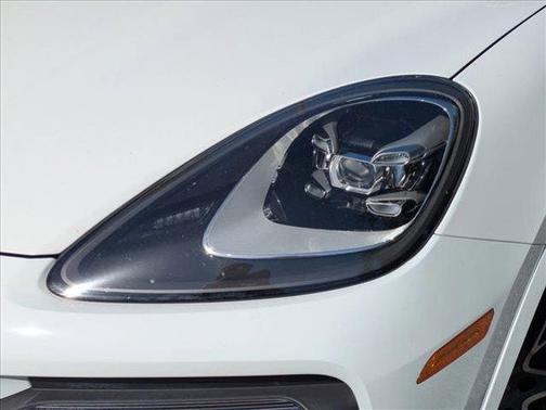 White 2021 Porsche Cayenne Cayenne