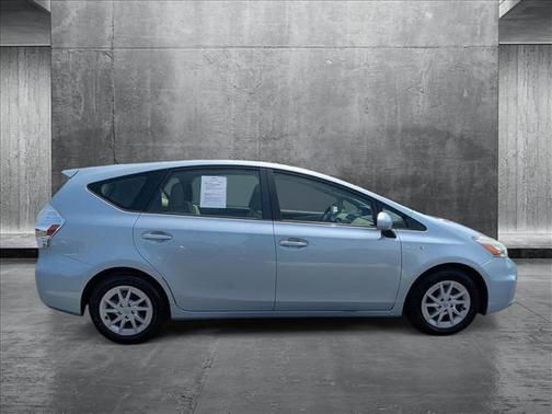 2013 Toyota Prius v Two