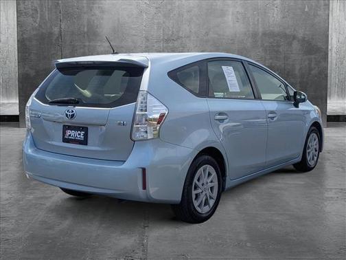 2013 Toyota Prius v Two