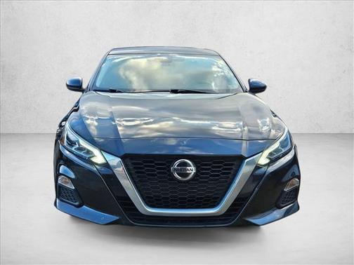 2020 Nissan Altima SR FWD