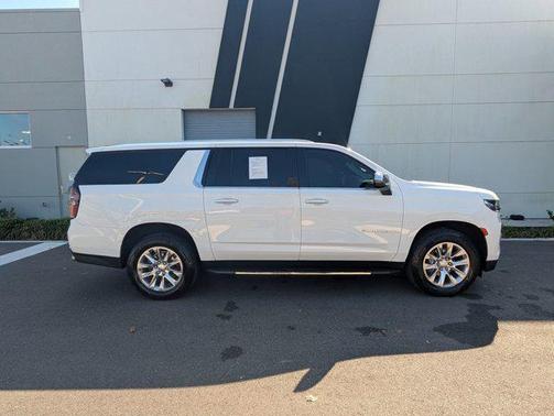 2022 Chevrolet Suburban Premier