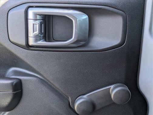 Bright White Clearcoat 2021 Jeep Gladiator Sport