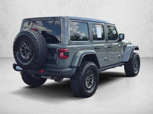 Sting-Gray Clearcoat 2022 Jeep Wrangler Unlimited Rubicon 392