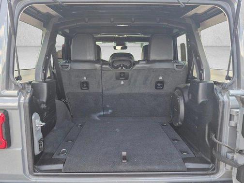 Sting-Gray Clearcoat 2022 Jeep Wrangler Unlimited Rubicon 392