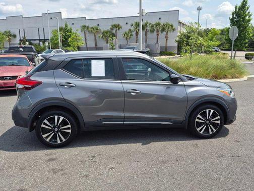 Gun Metallic 2020 Nissan Kicks SR