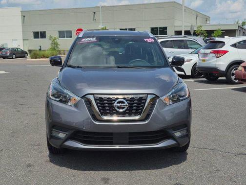 Gun Metallic 2020 Nissan Kicks SR