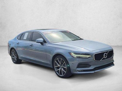 Mussel Blue Metallic 2018 Volvo S90 T5 Momentum