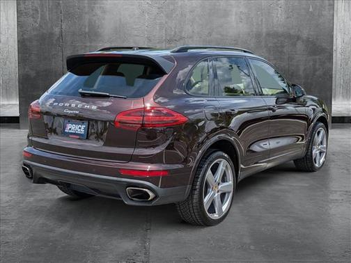 2017 Porsche Cayenne Platinum Edition