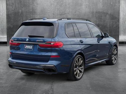 2021 BMW X7 M50i