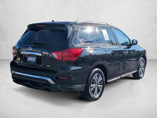 2018 Nissan Pathfinder SV