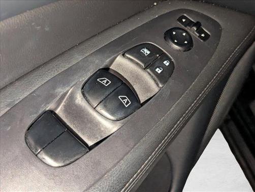 2018 Nissan Pathfinder SV