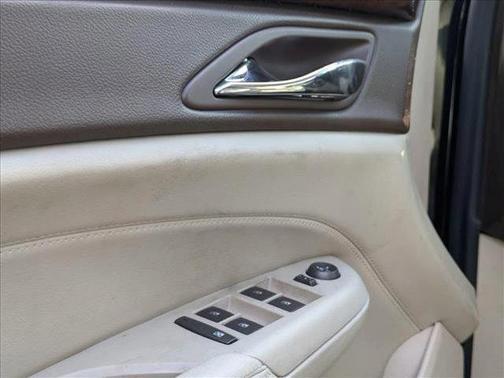 2011 Cadillac SRX Luxury Collection