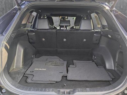 2019 Toyota RAV4 Hybrid SE