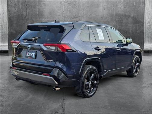 2019 Toyota RAV4 Hybrid SE