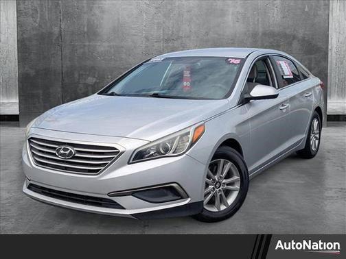 2016 Hyundai SONATA SE