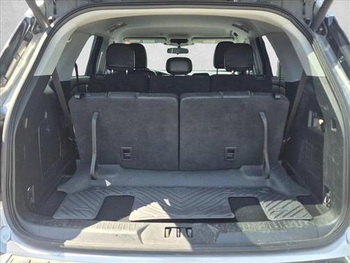 Iconic Silver Metallic 2022 Ford Explorer XLT