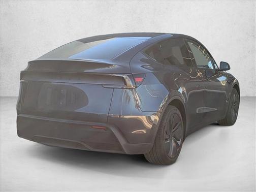 2026 Tesla Model Y Premium Rear-Wheel Drive