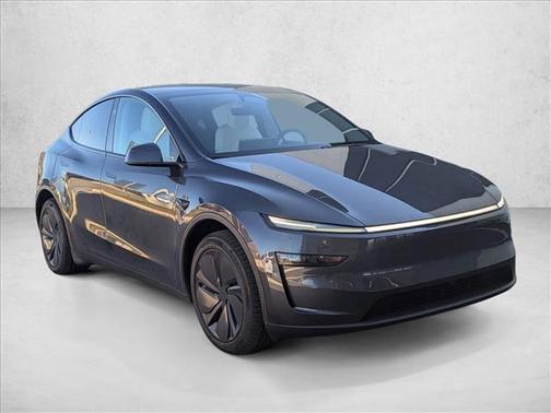 2026 Tesla Model Y Premium Rear-Wheel Drive