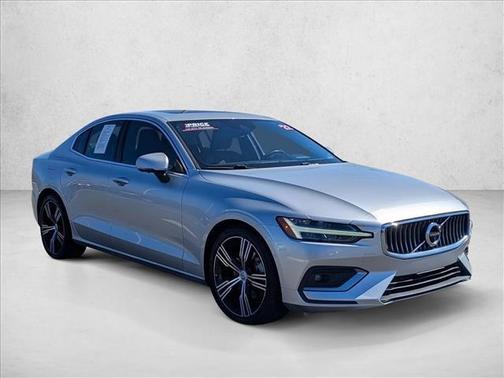 2022 Volvo S60 T5