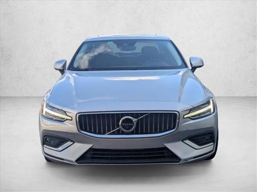 2022 Volvo S60 T5