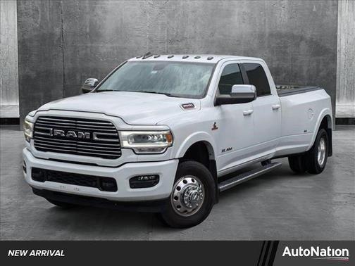 2021 RAM 3500 Laramie Crew Cab 4x4 8' Box