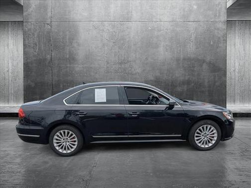 2017 Volkswagen Passat 1.8T SE