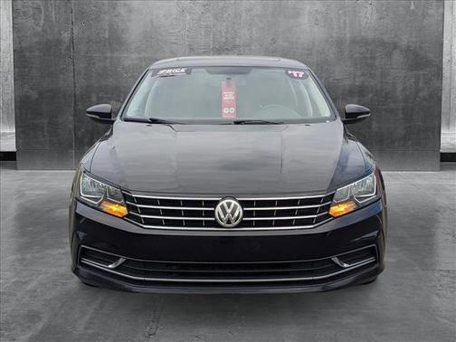 2017 Volkswagen Passat 1.8T SE