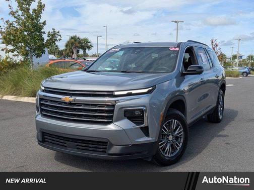 2024 Chevrolet Traverse LT