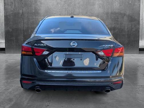 2020 Nissan Altima Platinum FWD