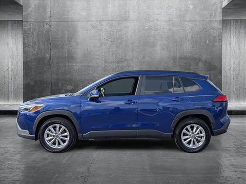 2022 Toyota Corolla Cross LE