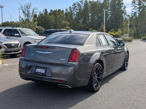 2019 Chrysler 300 S