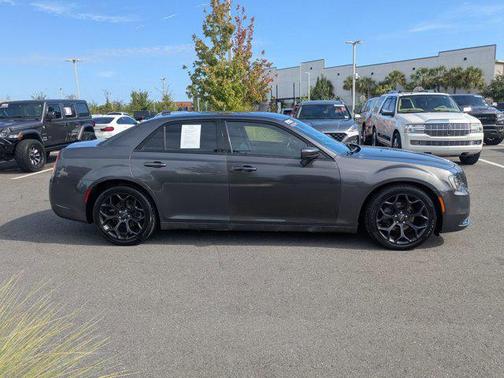2019 Chrysler 300 S