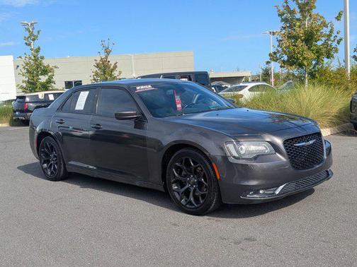 2019 Chrysler 300 S