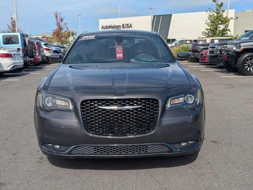 2019 Chrysler 300 S