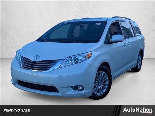 2016 Toyota Sienna XLE