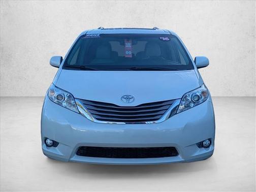 2016 Toyota Sienna XLE