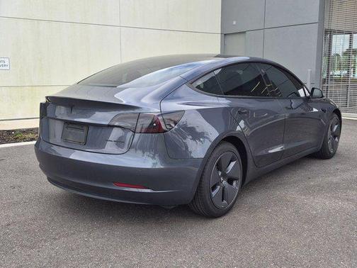 Silver/Gray 2022 Tesla Model 3 Long Range