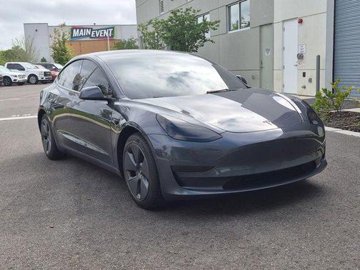 Silver/Gray 2022 Tesla Model 3 Long Range