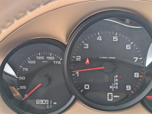 2014 Porsche Cayman 2dr Cpe