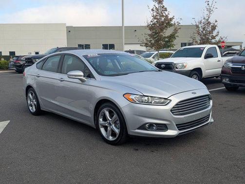 Ingot Silver 2016 Ford Fusion SE