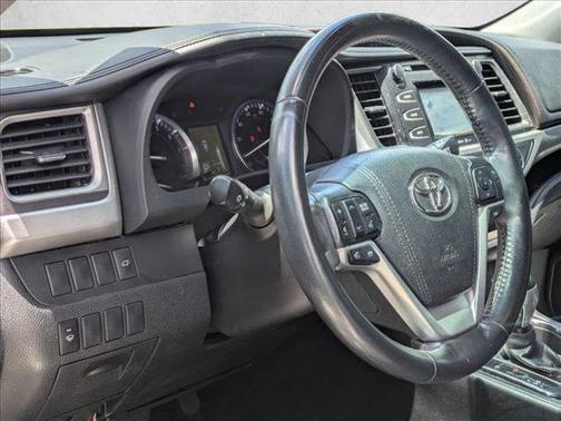 Blizzard Pearl 2015 Toyota Highlander LE Plus