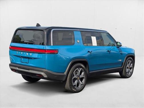 2024 Rivian R1S Adventure