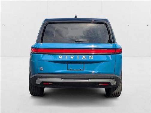 2024 Rivian R1S Adventure