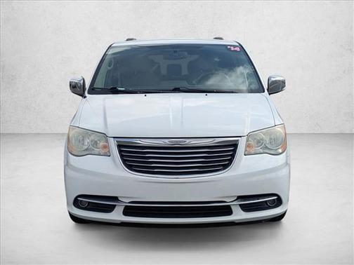 2014 Chrysler Town & Country Touring-L