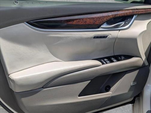 2013 Cadillac XTS Platinum