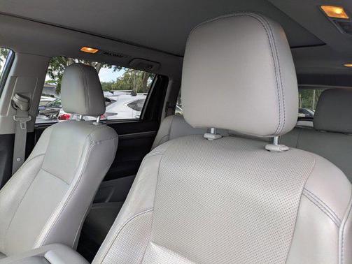 Midnight Black Metallic 2018 Toyota Highlander Limited Platinum