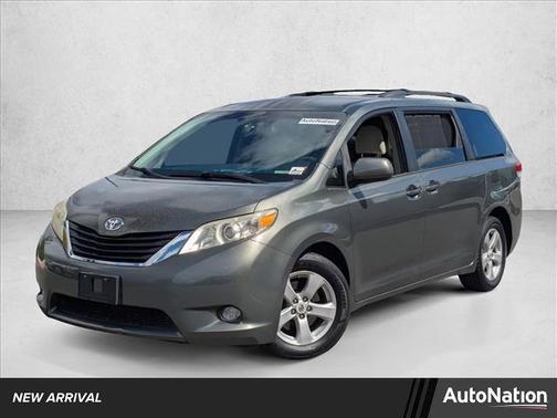 2012 Toyota Sienna LE
