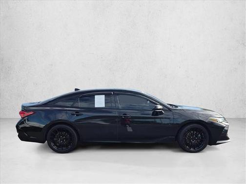 Midnight Black Metallic 2019 Toyota Avalon XSE